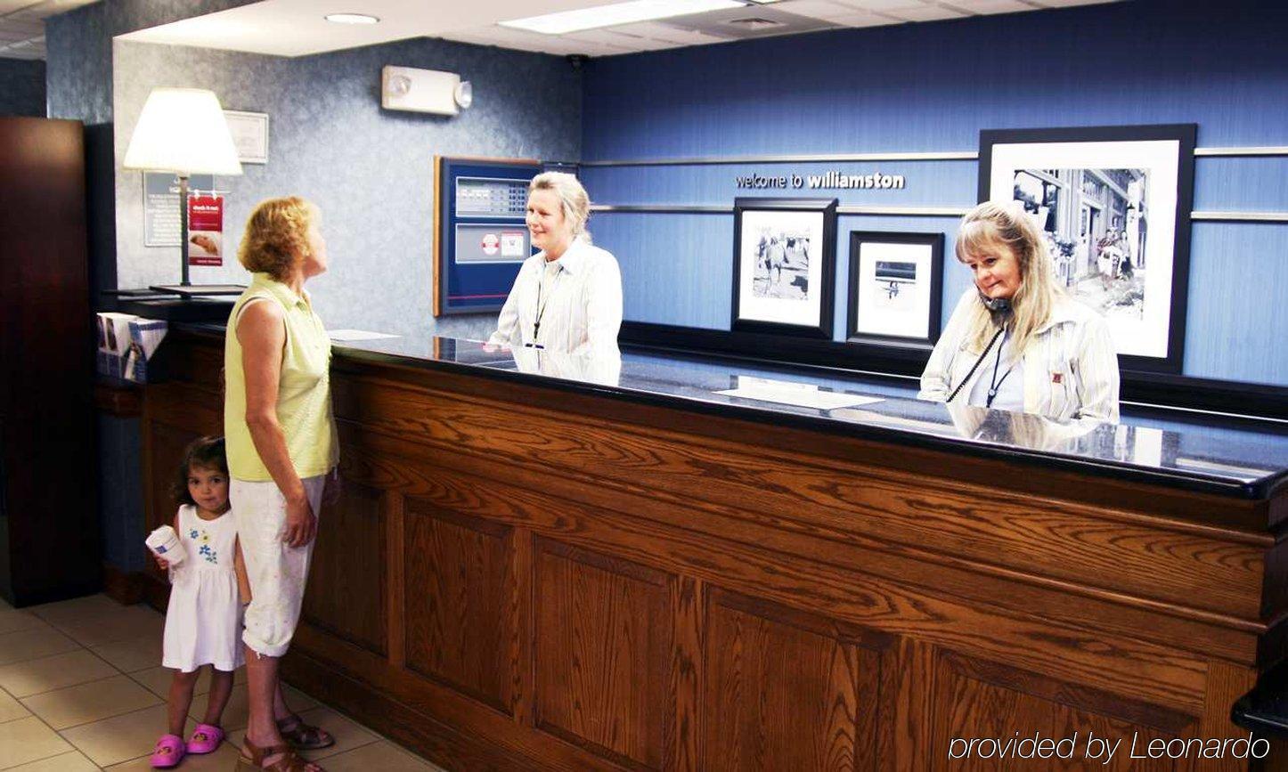 Hampton Inn Уилиямстън Интериор снимка